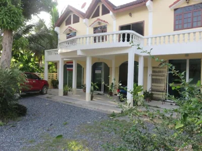 Private well priced Guesthouse available to rent – Fotos 6